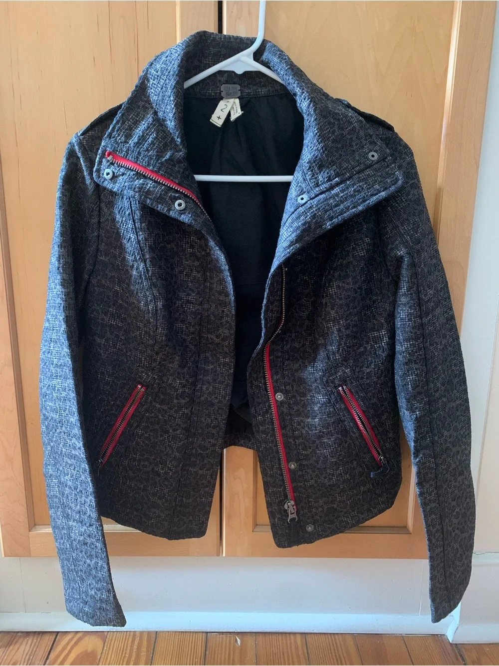 We The Free Leopard-Print Bomber Jacket with Red Trim Accents Size 2 Like New!
